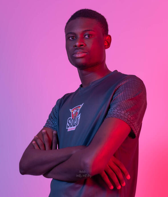 Un Joueur de PES du club SoloEsport